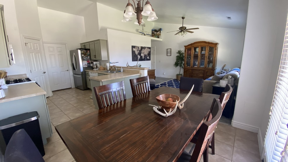 Building Photo - 1409 Northern View Dr