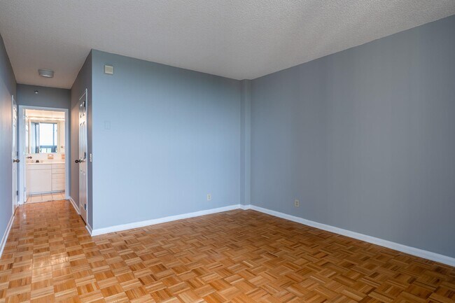 Building Photo - 800 Palisade Ave