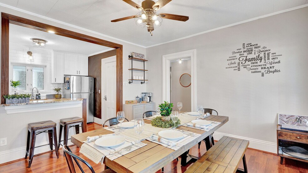Dining room view 1 - 15 Averill Ave