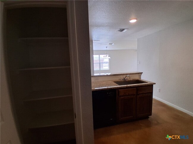 Building Photo - 1811 Indian Trail