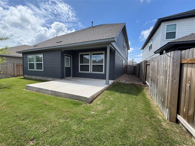 Building Photo - 112 Corn Ln