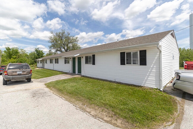 Primary Photo - 701 W Cunningham Dr