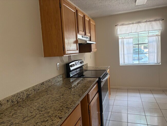 Building Photo - 6018 Colt Dr