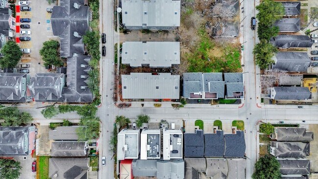 Building Photo - 1428 Bailey St
