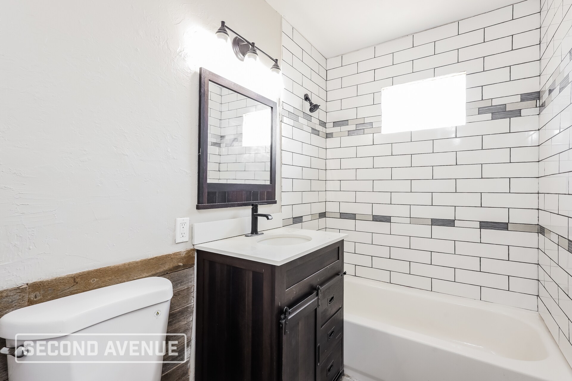 Building Photo - 1400 Marydale Ave