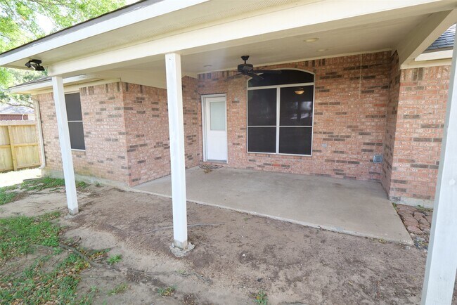 Building Photo - 24402 Pepperrell Pl St