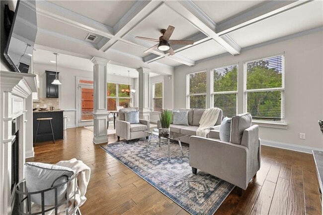 Building Photo - 2396 Whiteoak Bend