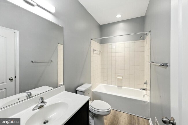Building Photo - 4905 Forest Pines Dr