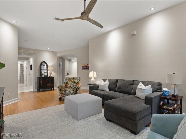 Building Photo - 793 Carrick Bend Cir