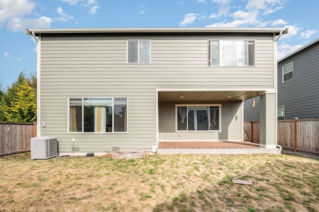 Building Photo - Spacious 5 bed 3 bath home in Puyallup