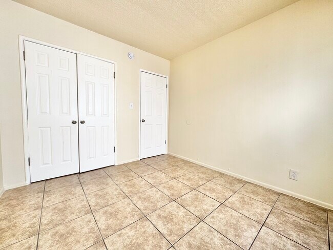 Building Photo - 2613 W Imperial Hwy