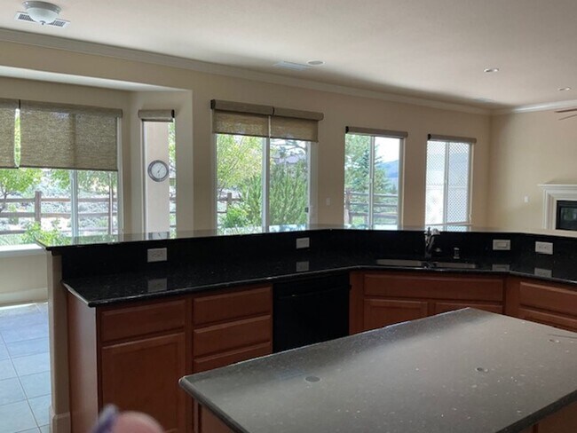 Building Photo - Del Webb Home in Somersett Over 55