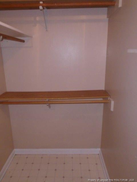 Building Photo - 1002 Brookhollow Dr