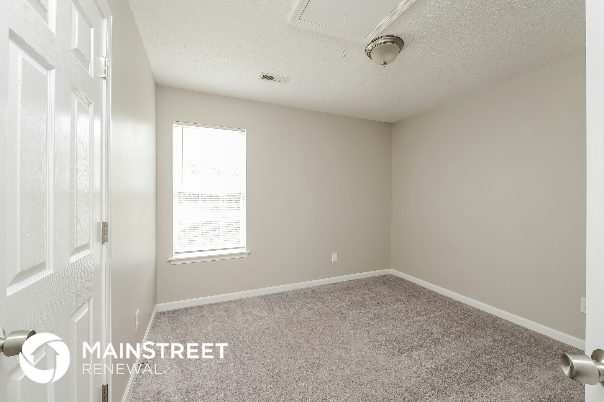 Building Photo - 5511 Grapevine Ct