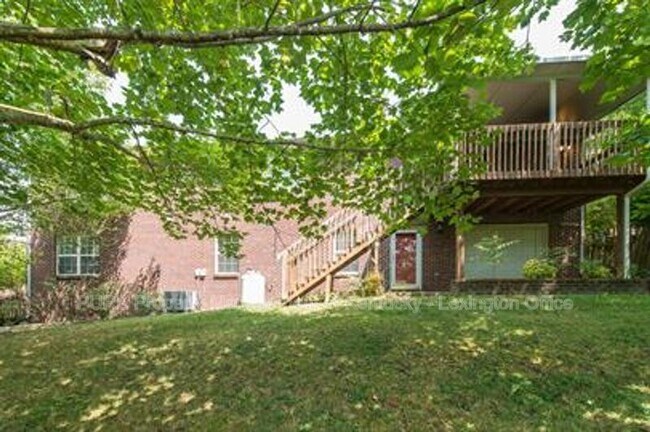 Building Photo - 3019 Emily Ct