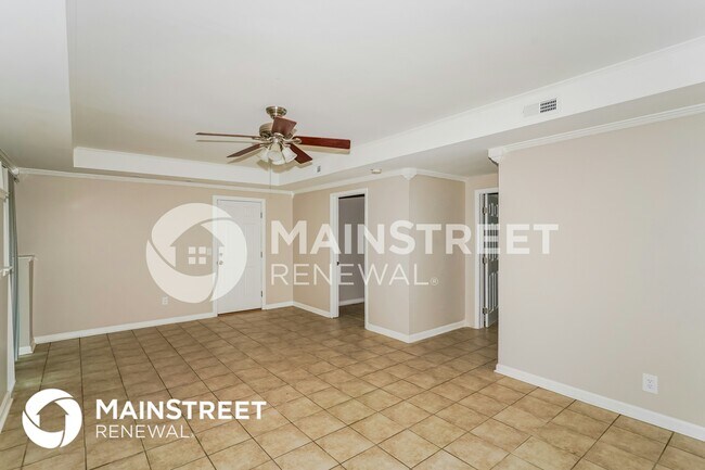 Building Photo - 1131 Poplar Hollow Dr