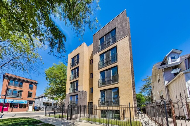 Building Photo - 3332 W Palmer St