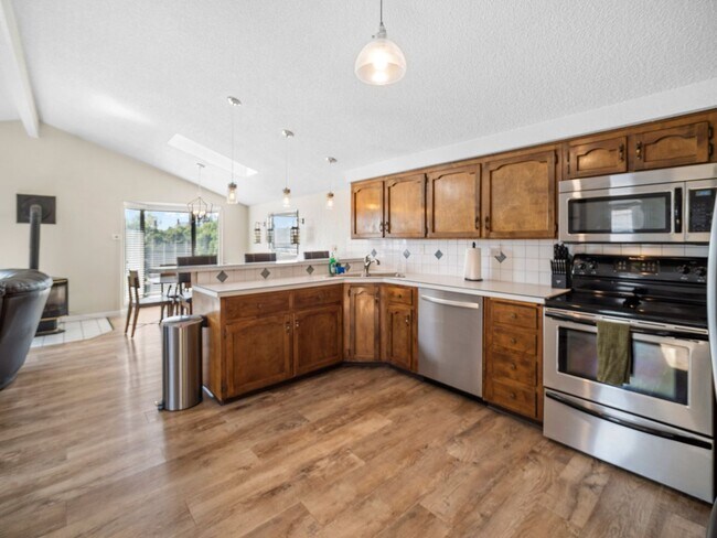 Building Photo - Spacious 2-Bedroom Home with Private Deck,...