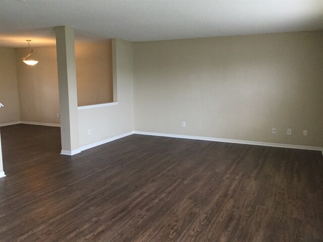 Building Photo - 9939 Big Bend Dr