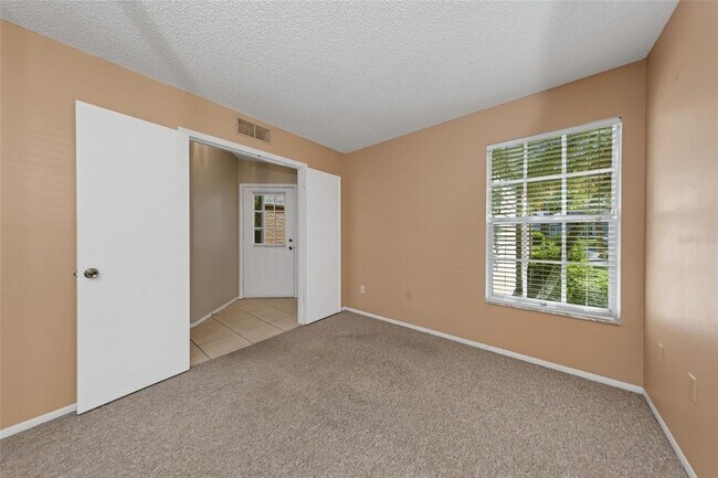 Building Photo - 3121 Beecher Dr E