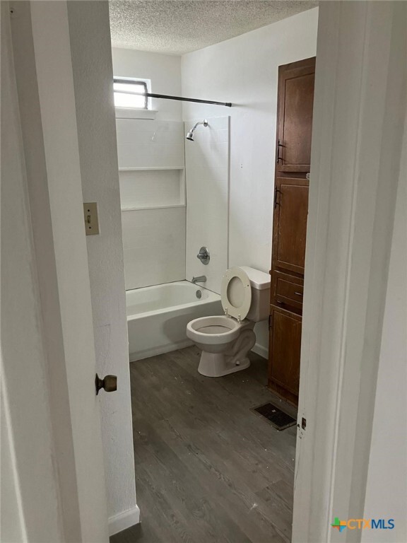 Building Photo - 3413 Victoria Cir