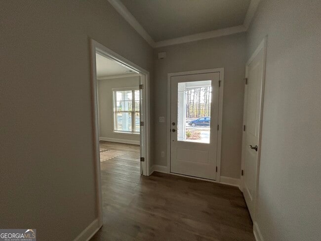Building Photo - 450 Bandon Wy
