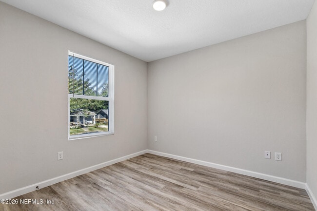 Building Photo - 8822 Eaton Ave