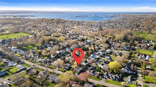Building Photo - 132 Ruggles Ave
