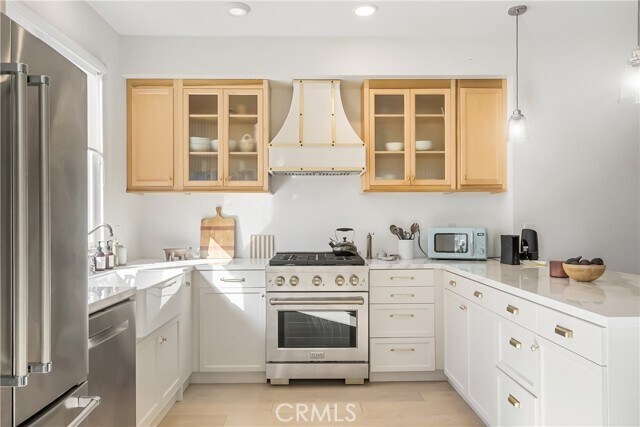 Building Photo - 2581 Arvia St