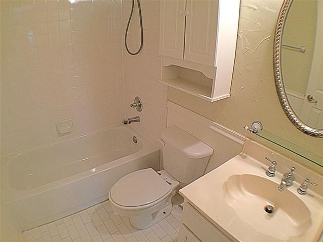 Building Photo - 8805 Casa Grande Dr