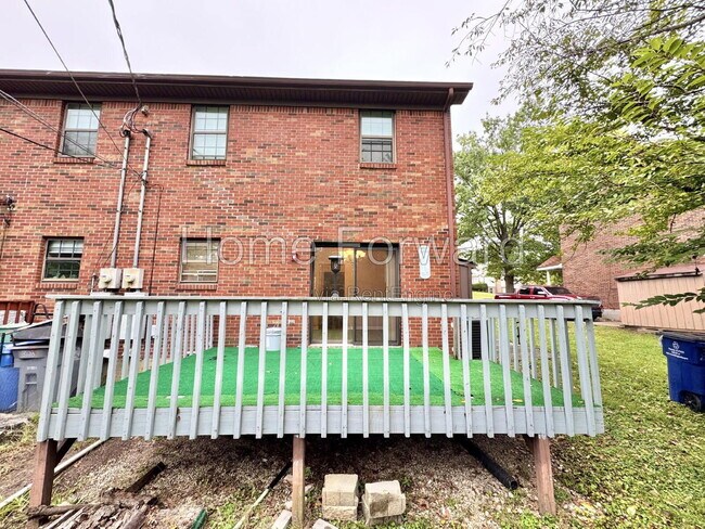 Building Photo - 3118 High Ridge Dr