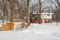 Building Photo - Character-Filled 3 Bedroom on Historic Pill Hill Available NOW!