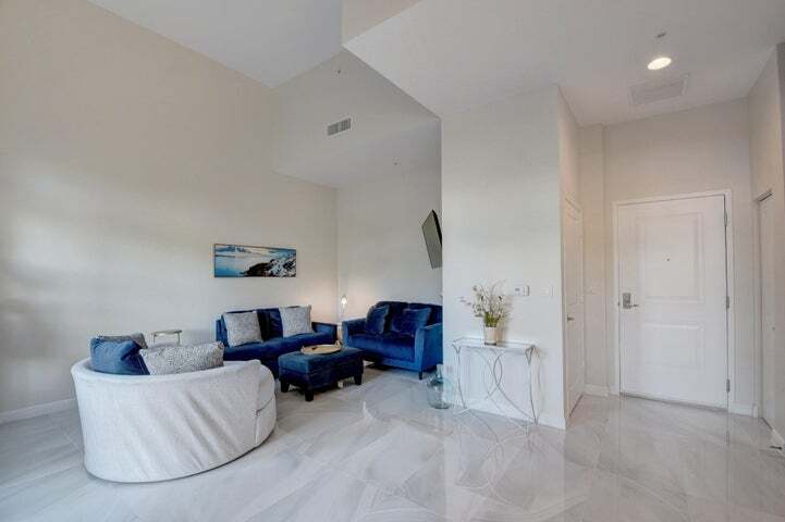 Building Photo - 350 N Federal Hwy