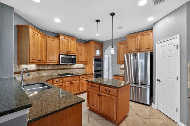 Building Photo - 2908 Cortes Ct