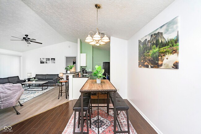 Building Photo - 4351 Village Pkwy Cir W