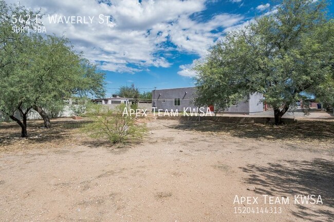 Building Photo - $3200- 5 Bed | 3 Bath Home Located Moments...