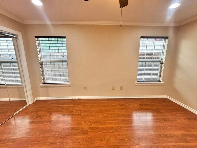 Building Photo - 10838 Hermosa Dr