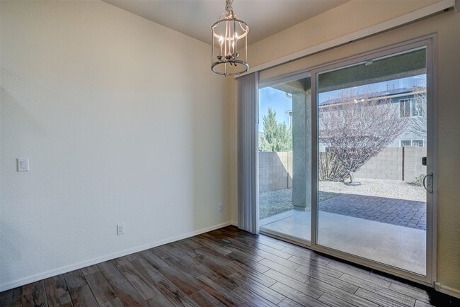 Building Photo - 3 bed 2 bath home for Rent in Quailwood!