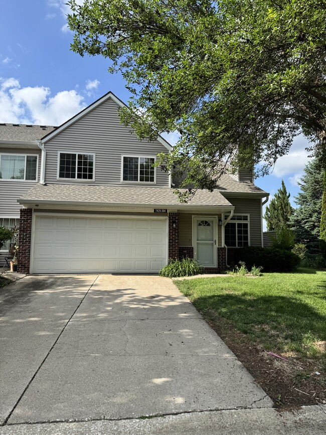 Building Photo - 7425 Wistful Vista Dr
