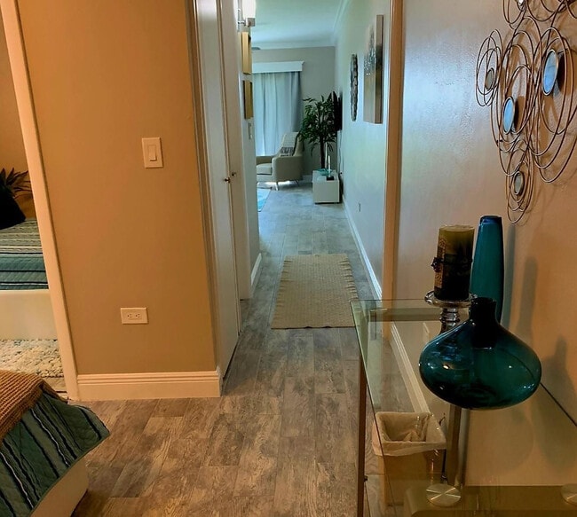 Building Photo - 300 Duck Key Dr