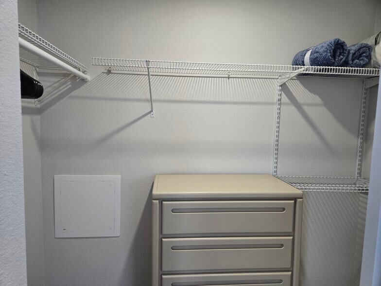 Building Photo - 2049 Arkansas Ave