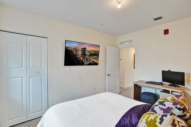 Building Photo - 8001 NW 41st St