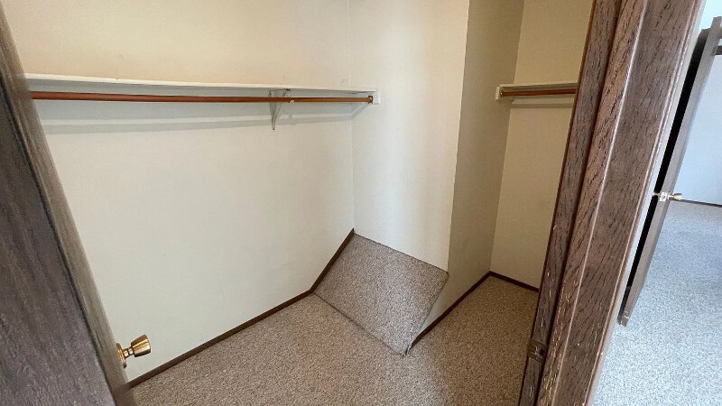 Building Photo - 116 8th Ave SE