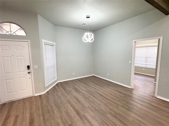 Building Photo - 8225 NW 83rd Pl