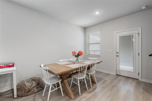 Building Photo - 5310 Mulberry Grove Ln