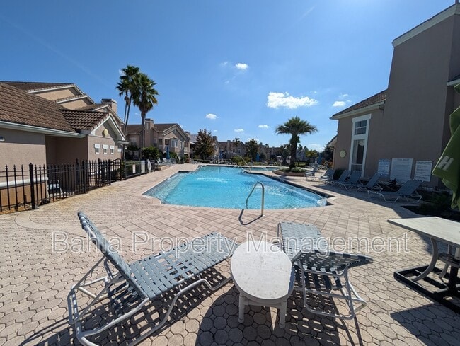 Building Photo - 10517 Villa View Cir