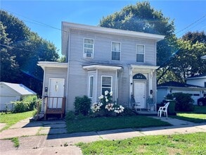 Building Photo - 174 Syracuse Ave