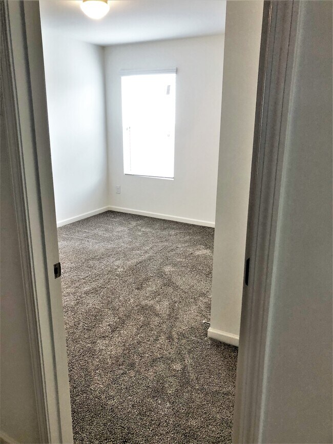 Bedroom 2 - 113 Brookshire Ln