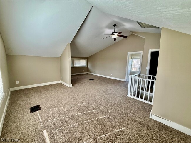 Building Photo - 364 N Chillicothe Rd