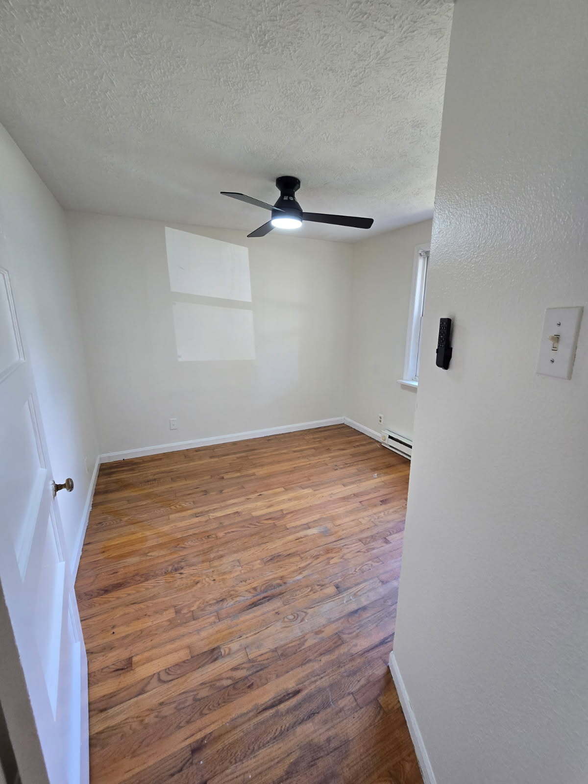 Building Photo - 629 Dawes Ave